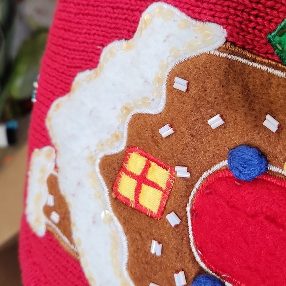 Bobbie Brooks Christmas gingerbread house themed sweater vest size small - Picture 14 of 15